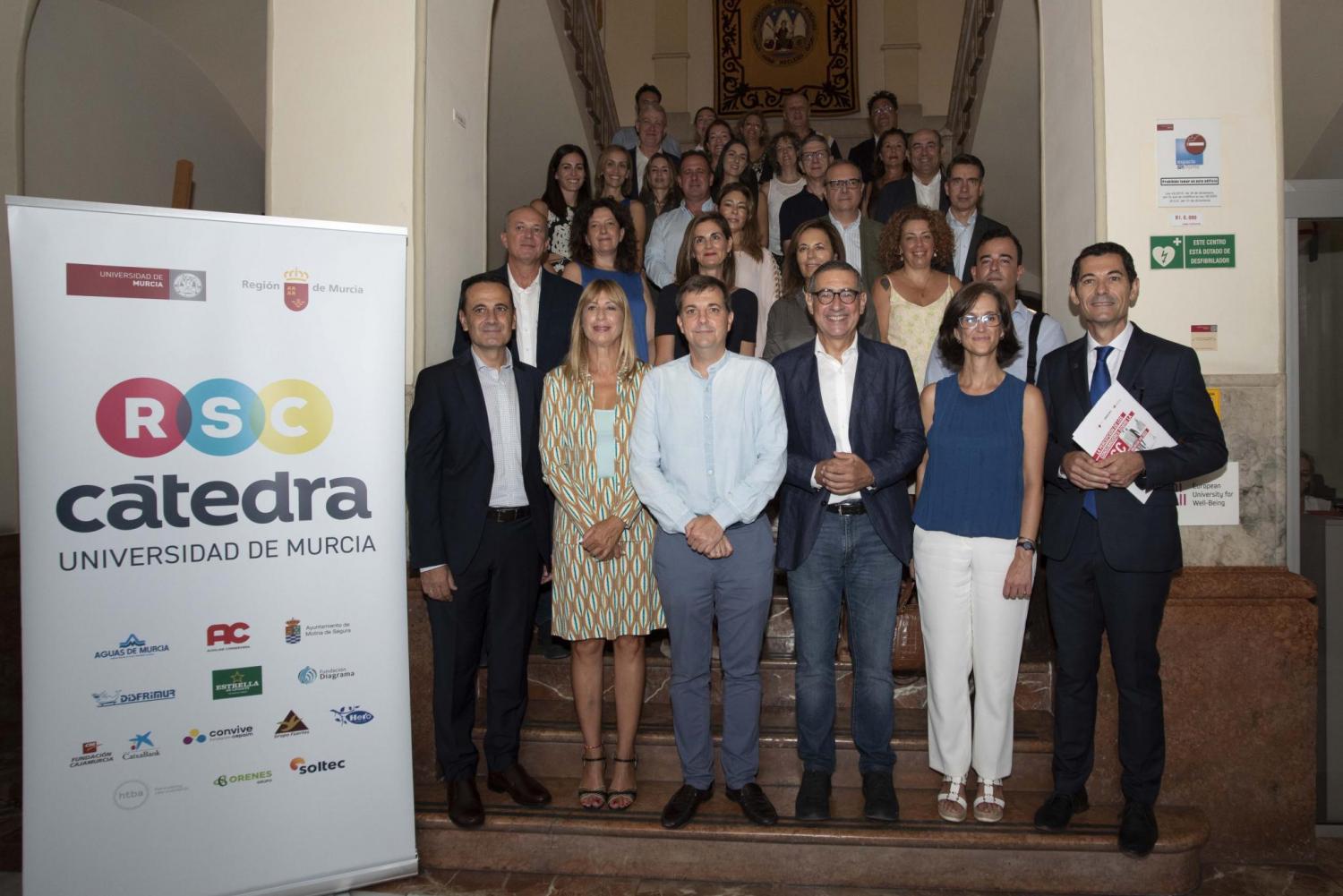 Empresarios e investigadores de la Cátedra de RSC de la Universidad de Murcia