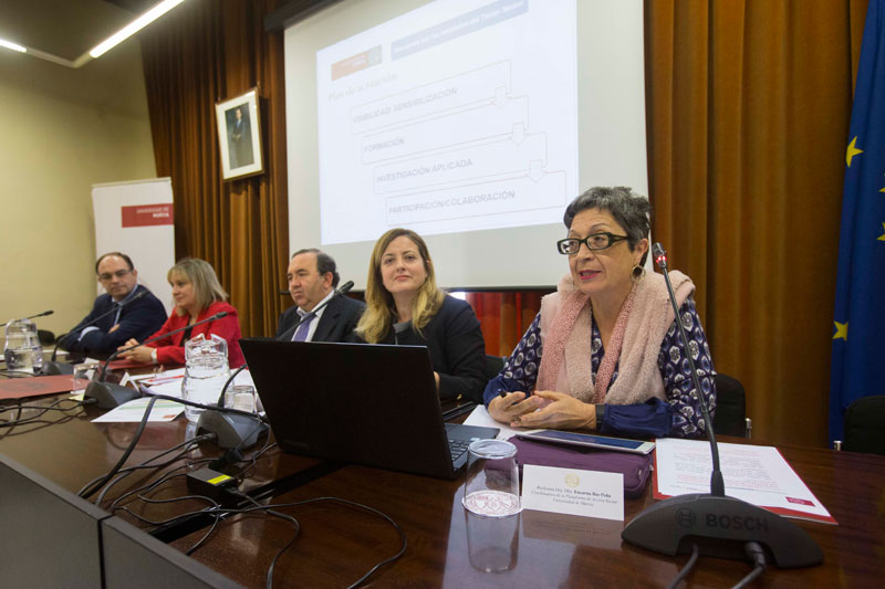 La Fundación Cajamurcia destina nueve mil euros a la Plataforma de Acción Social